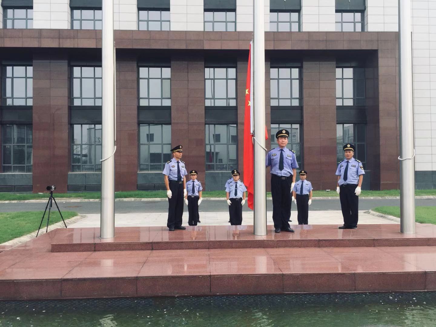 華日護旗手的那份執(zhí)著